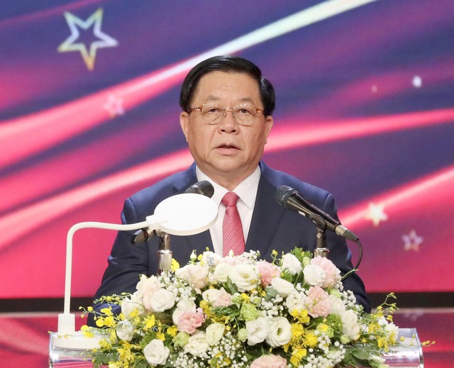Trưởng ban Tuyên giáo Trung ương Nguyễn Trọng Nghĩa phát biểu tại chương trình